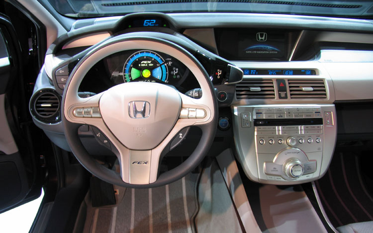 Honda FCX Clarity: 6 фото