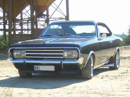 Opel Rekord: 3 фото