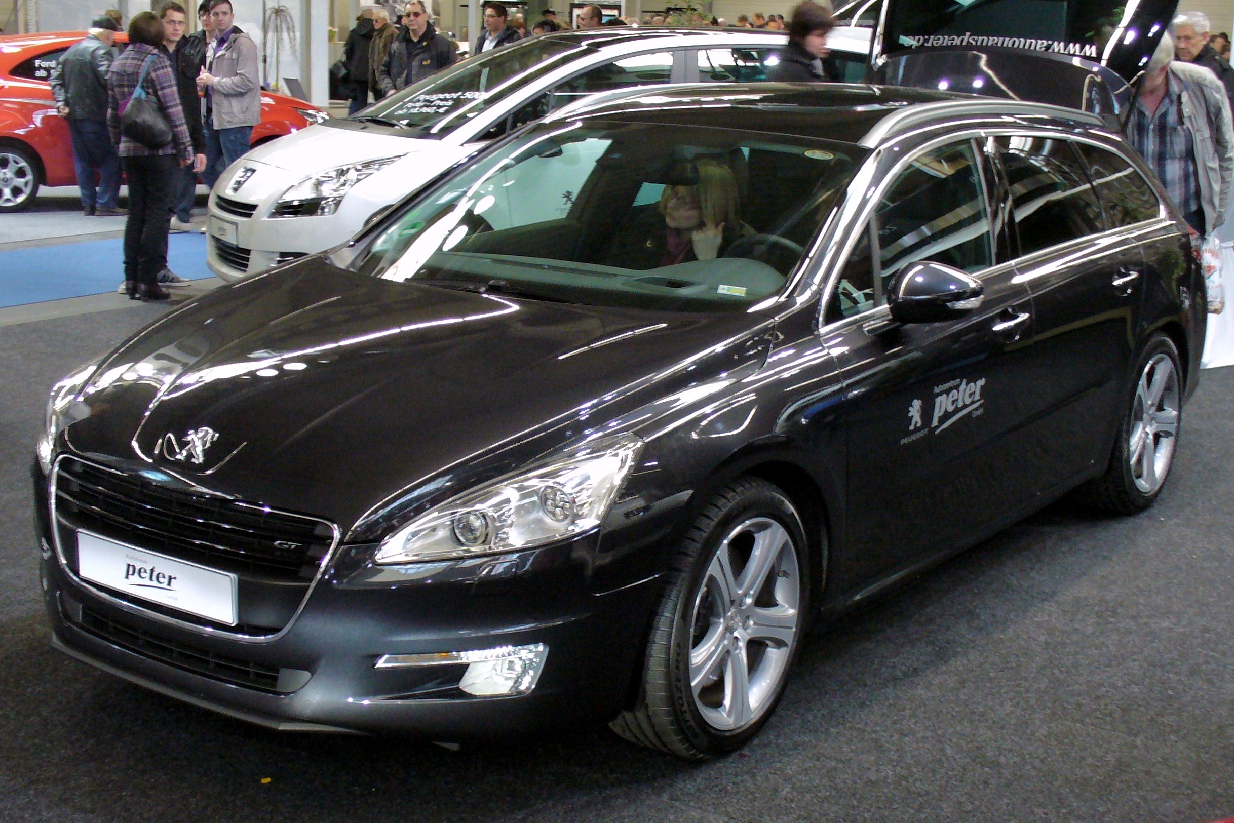 Peugeot 508 SW: 8 фото